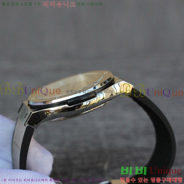 ST ���� ������ Hublot Ŭ���� ǻ�� 44mm HF8971-4