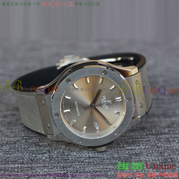 ST ���� ������ Hublot Ŭ���� ǻ�� 44mm HF8971-1