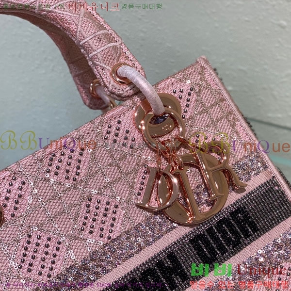 #��� ���̵�� D671841-2