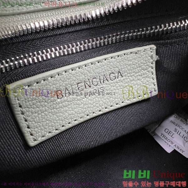 �߷��þư� ��Ƽ�� �̴� 519938-18