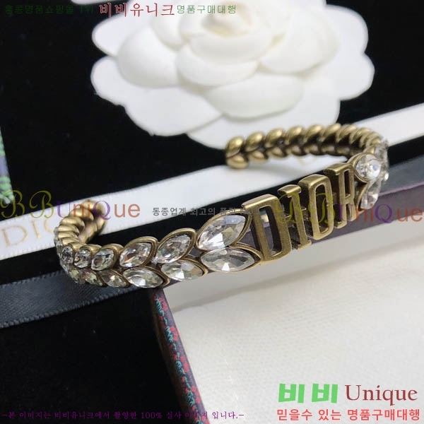 ��� ���� D145910