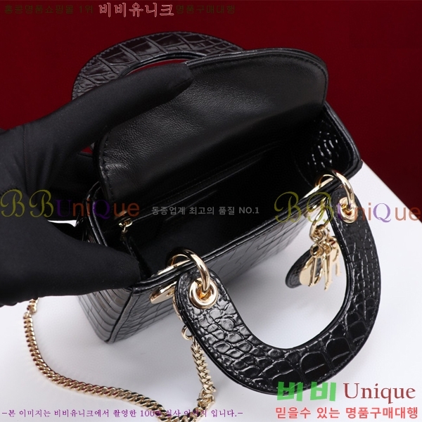 #��� ���̵�� �̴� M050566-106