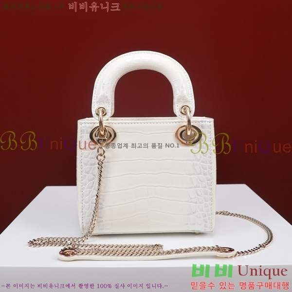 #��� ���̵�� �̴� M050566-104