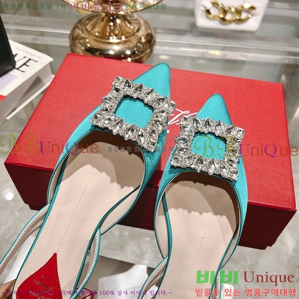 ������� �÷� ���� 28RV235221-3