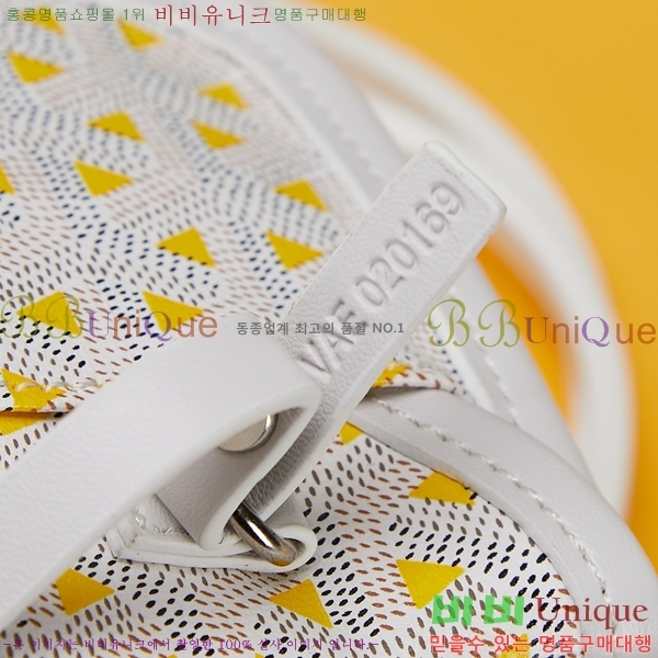 #���ߵ� ������ Ŭ�����ξ� GV52562-102