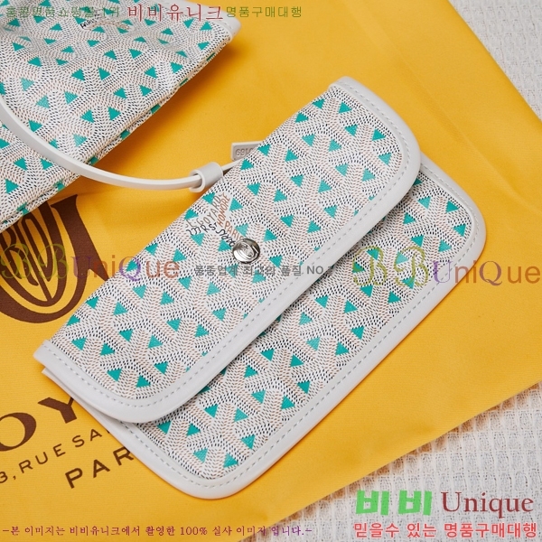 #���ߵ� ������ Ŭ�����ξ� GV52562-101