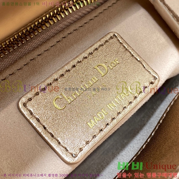 #��� ���̵�� �̴� M050566-300