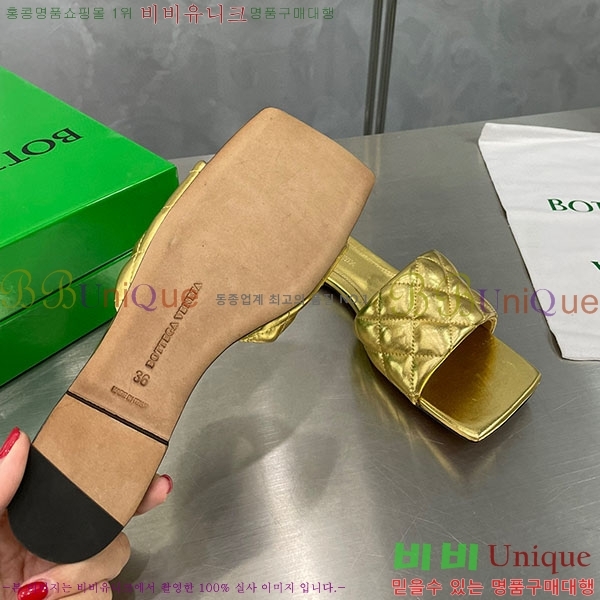 ���װ�����Ÿ �е�� �÷� ���� BV958122-4