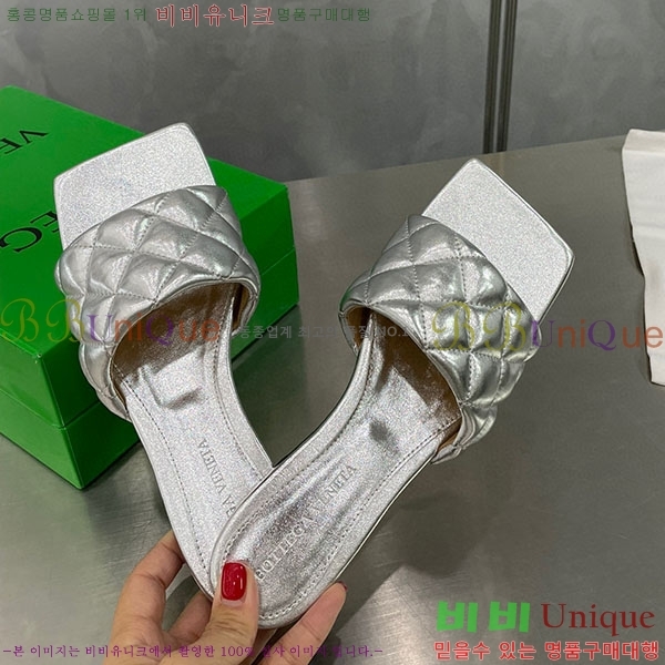 ���װ�����Ÿ �е�� �÷� ���� BV958122-1