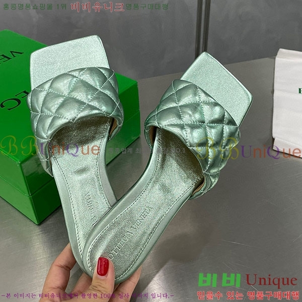 ���װ�����Ÿ �е�� �÷� ���� BV958122-3