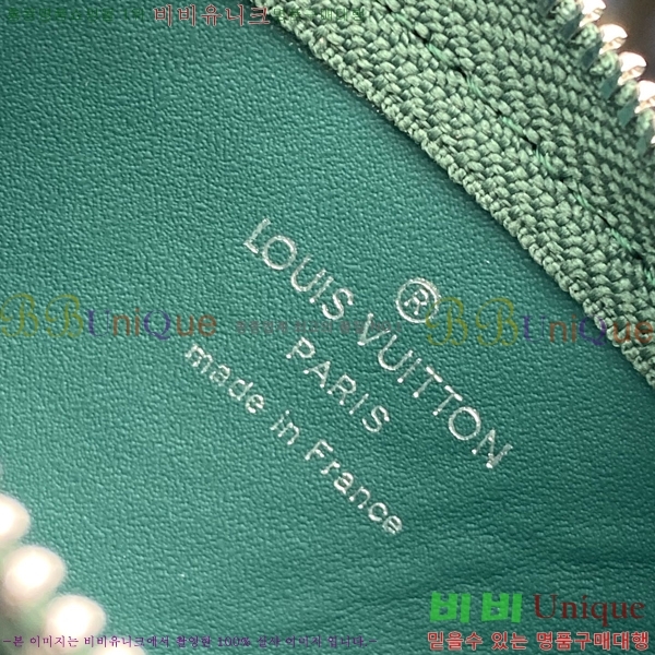 #���̺��� ����Ʈ Ŭ�� M81031-103