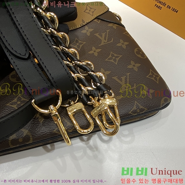 #���̺��� LV Ʈ���� M46659-101