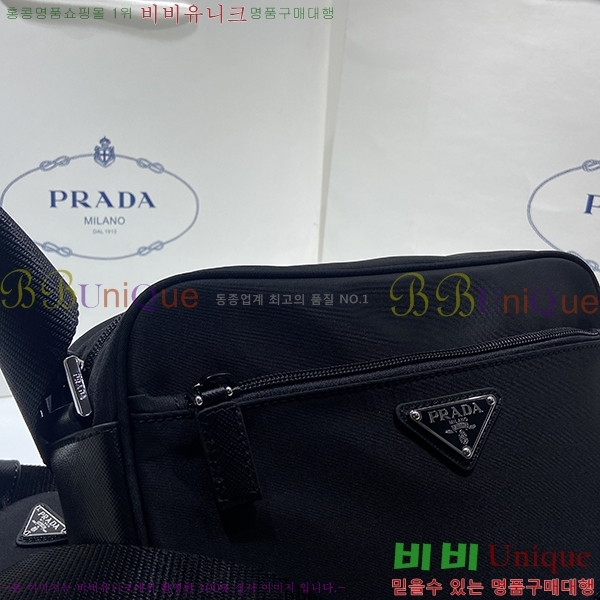 #����� ���ڳ� �ﰢ�ΰ� ī�޶�� 1BC167-101