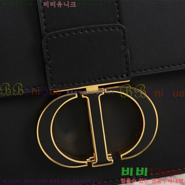 ��� 30 ������ ũ�ν��� 28D876581-5