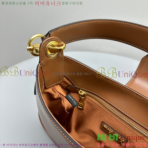 #�̿�̿� �ΰ� ��Ż ���� ȣ���� 5BC151-831