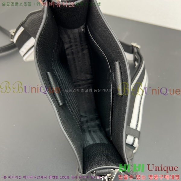 ����� �ﰢ�ΰ� ����� �̴� 1BH191-301