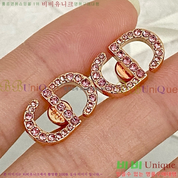 ��� Petit CD �Ͱ��� D320171