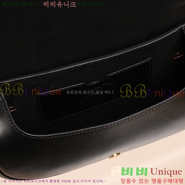 #��� �ٺ� �̽�Ʈ-����Ʈ�� M57700-2