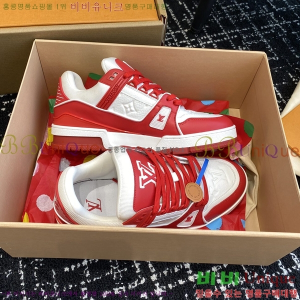 ���̺��� LV Ʈ���̳� ����Ŀ�� 48L2412434-5