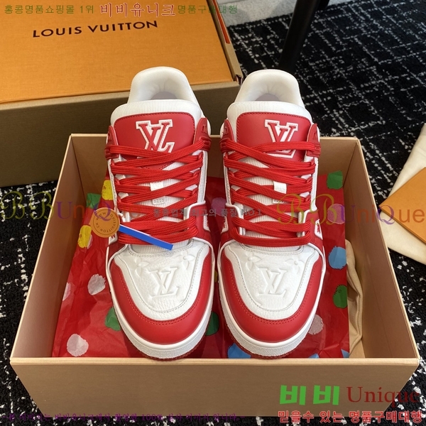 ���̺��� LV Ʈ���̳� ����Ŀ�� 48L2412434-5