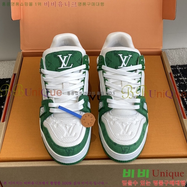 ���̺��� LV Ʈ���̳� ����Ŀ�� 48L2412434-4