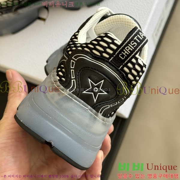 ��� ���̺� ����Ŀ�� 39D243133-4