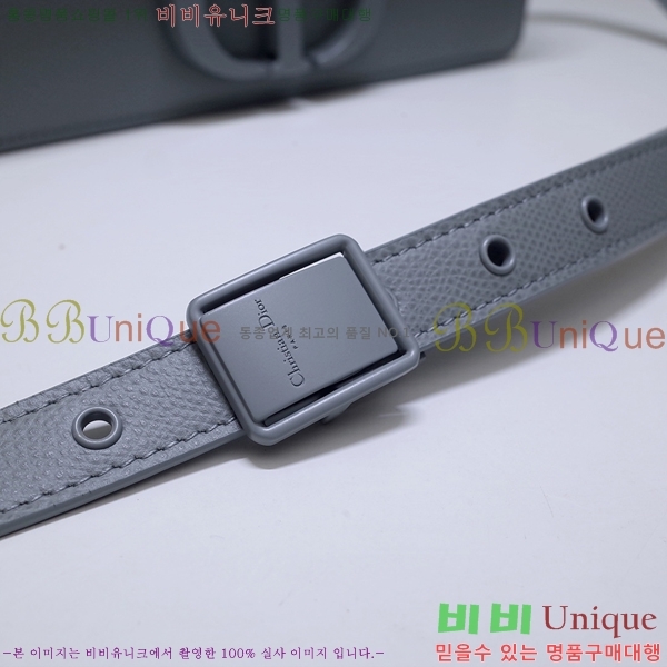 #��� 30 �����ι� M9203-102