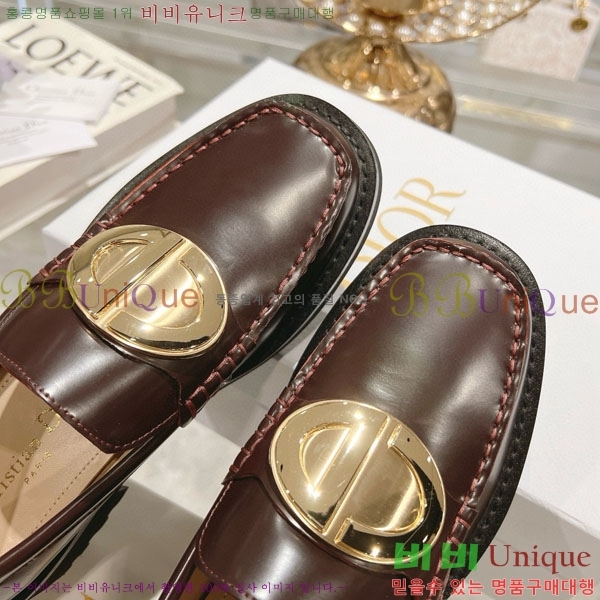 ���� ��� ���� 33D748813-1