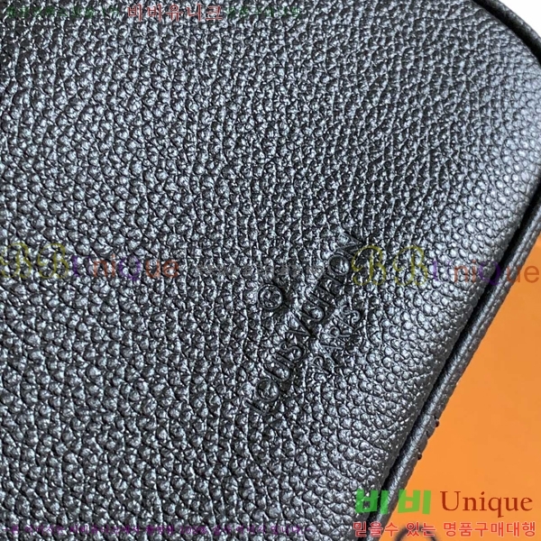 #���̺��� ���ǵ� �ݵѸ��� 25 M58951-1001