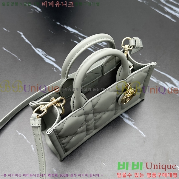 #��� �� ��Ʈ�� �̴� M33500-4