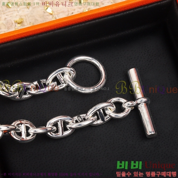 �����޽� ����� HE00126-3