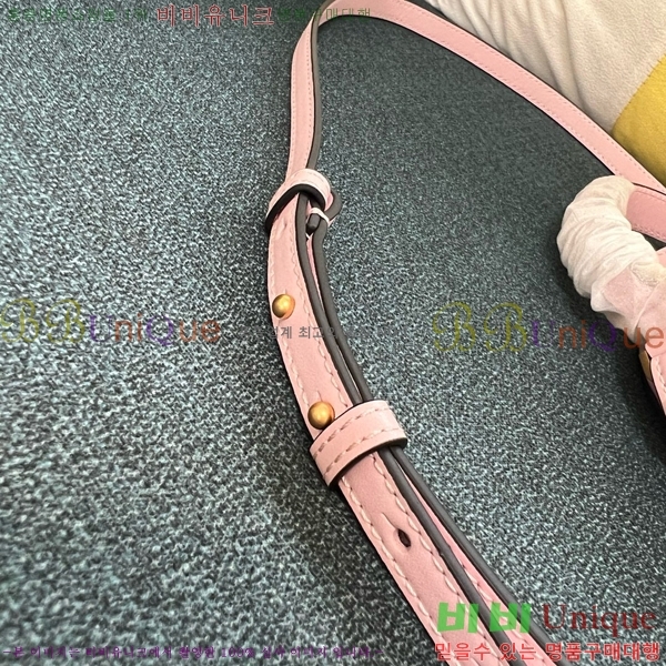 #�߷�Ƽ�� �ñ״�ó V�ΰ� ���� �̴� ũ�ν��� 4W2P0AC2-104