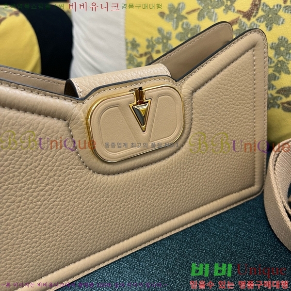 #�߷�Ƽ�� ����ٴ� V�ΰ� �ñ״�ó ����� 2090-104