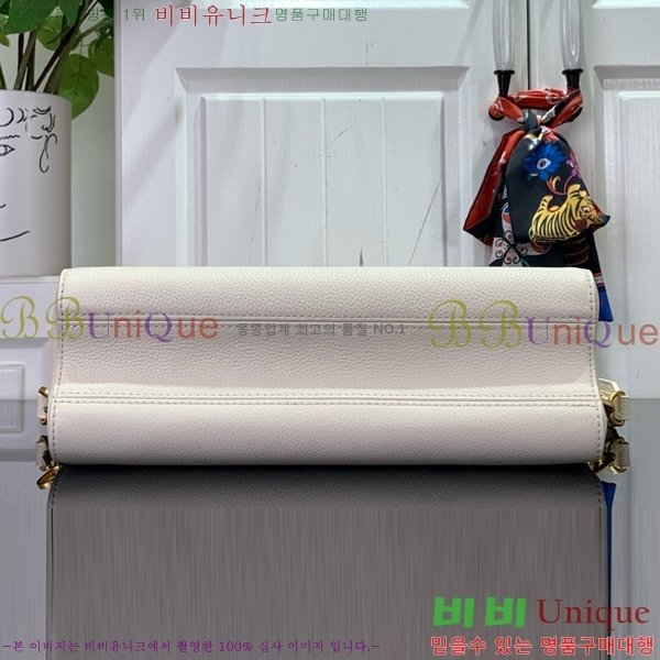 #���̺��� ����Ʈ Ʈ����Ʈ ����� M25359-101