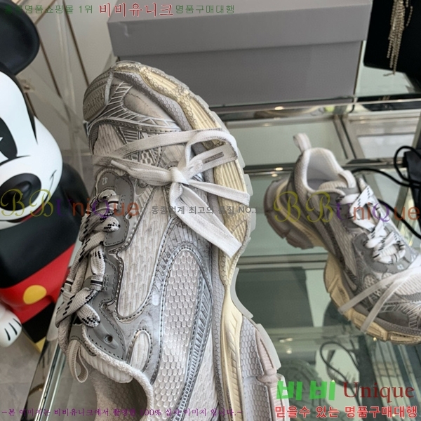 �߷��þư� 3XL Ʈ���̳� ����Ŀ�� BLA356600-5