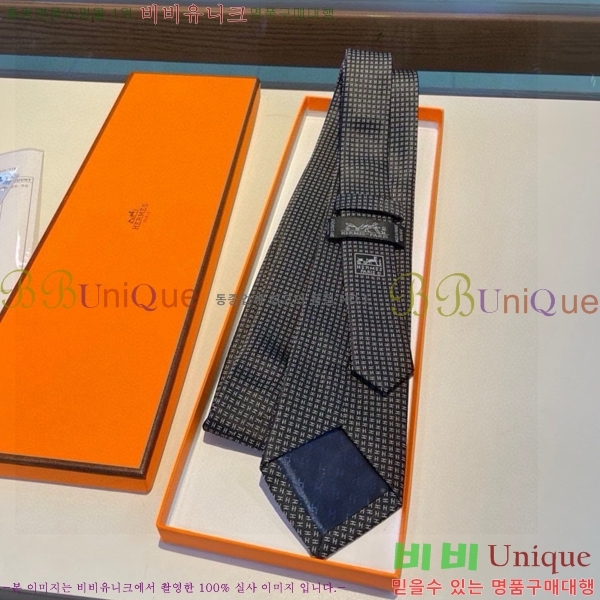 #�����޽� ��Ÿ�� HE555582-3