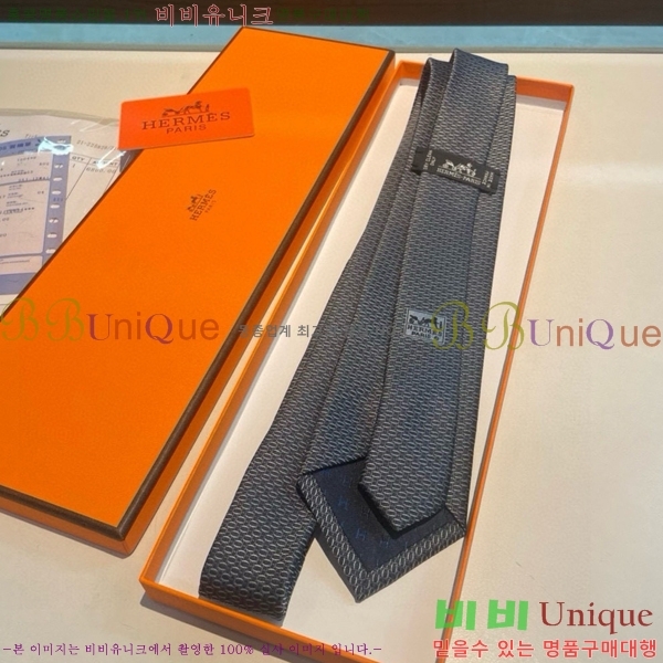 #�����޽� ��Ÿ�� HE555582-8