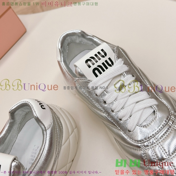 ���� �̿�̿� ����Ŀ�� 32MU24779-1