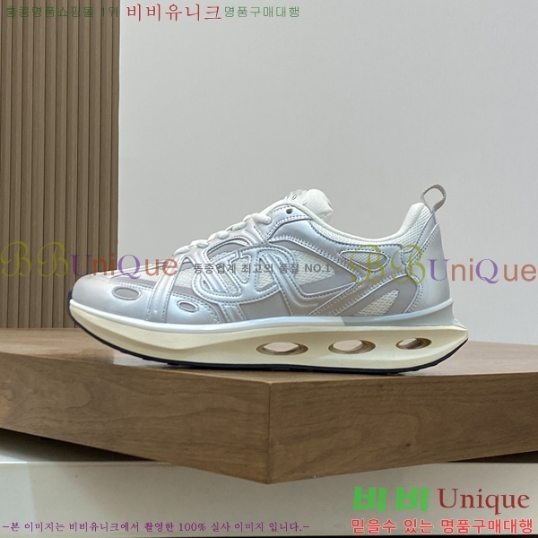 ���� �߷�Ƽ�� ����Ŀ�� VA832640-2