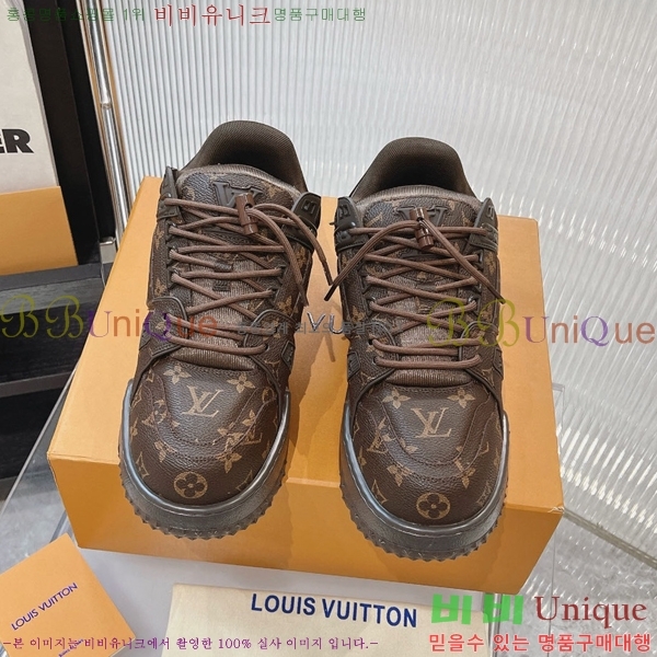 NEW LV Ʈ���̳� �ƽ� ����Ŀ�� 40L249272-77-1