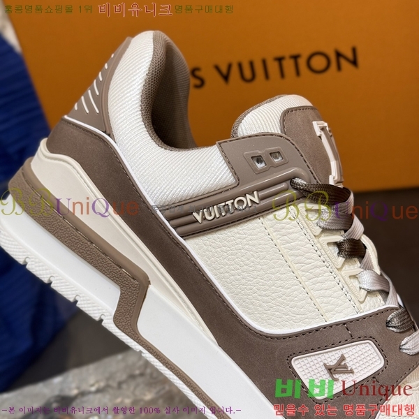 NEW LV Ʈ���̳� ����Ŀ�� 40L249271-51-1