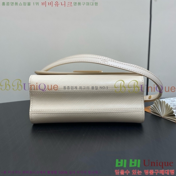 #���̺��� Ʈ����Ʈ MM M24630-101