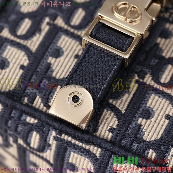 #��� ķ�� ���� �� M1241-1001