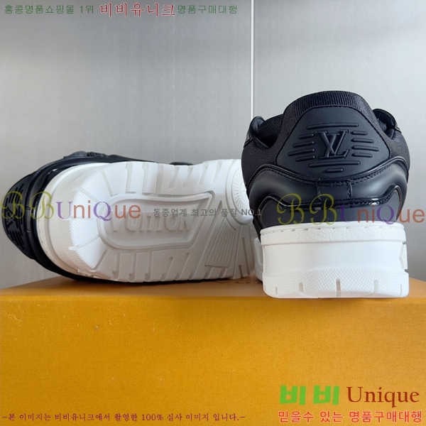 NEW LV Ʈ���̳� �ƽ� ����Ŀ�� 40L249272-791