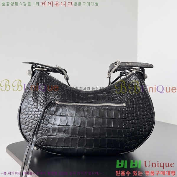 #�߷��þư� LE CAGOLE �� ī�� ���� 6713071-506