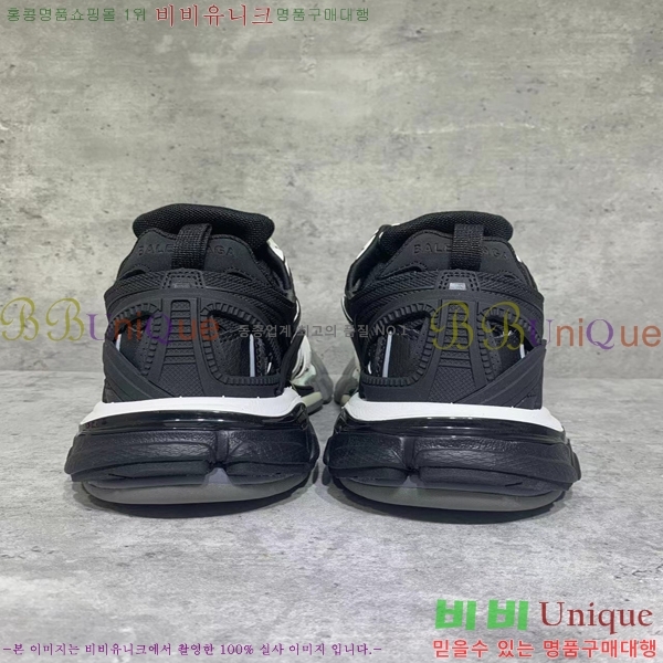 �߷��þư� Track 4.0 ����Ŀ�� 49BL2411-1443-3