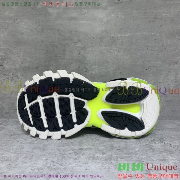 �߷��þư� Track 4.0 ����Ŀ�� 49BL2411-1443-13