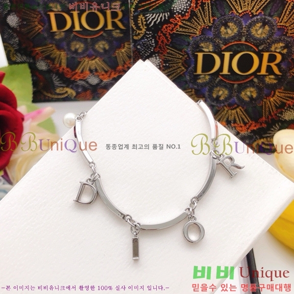 ��� ���� D4O09233-2