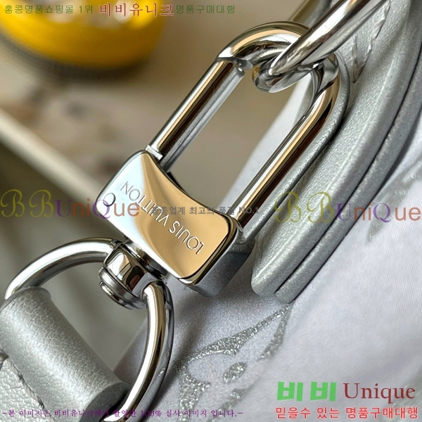 #���̺��� ���ǵ� �ݵѸ��� 25 M11848-300