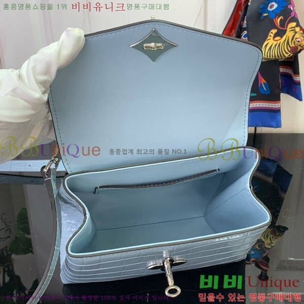 #���̺��� ���� �� �� �̴� N84713-104